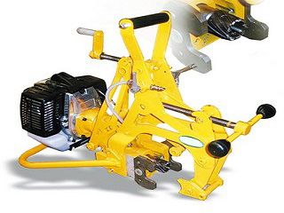 Özcoşkun Demiryolu Makinaları, ray ekipmanları, tirfonoz bulonoz makinaları, travers ekipmanları, fonksiyonel ekipmanlar, yol ekipmanları, taşıma ekipmanları, kaldırma ekipmmanları, aydınlatma ekipmanları, güvenlik ve kurtarma, satılık, kiralık, yedek parça servis